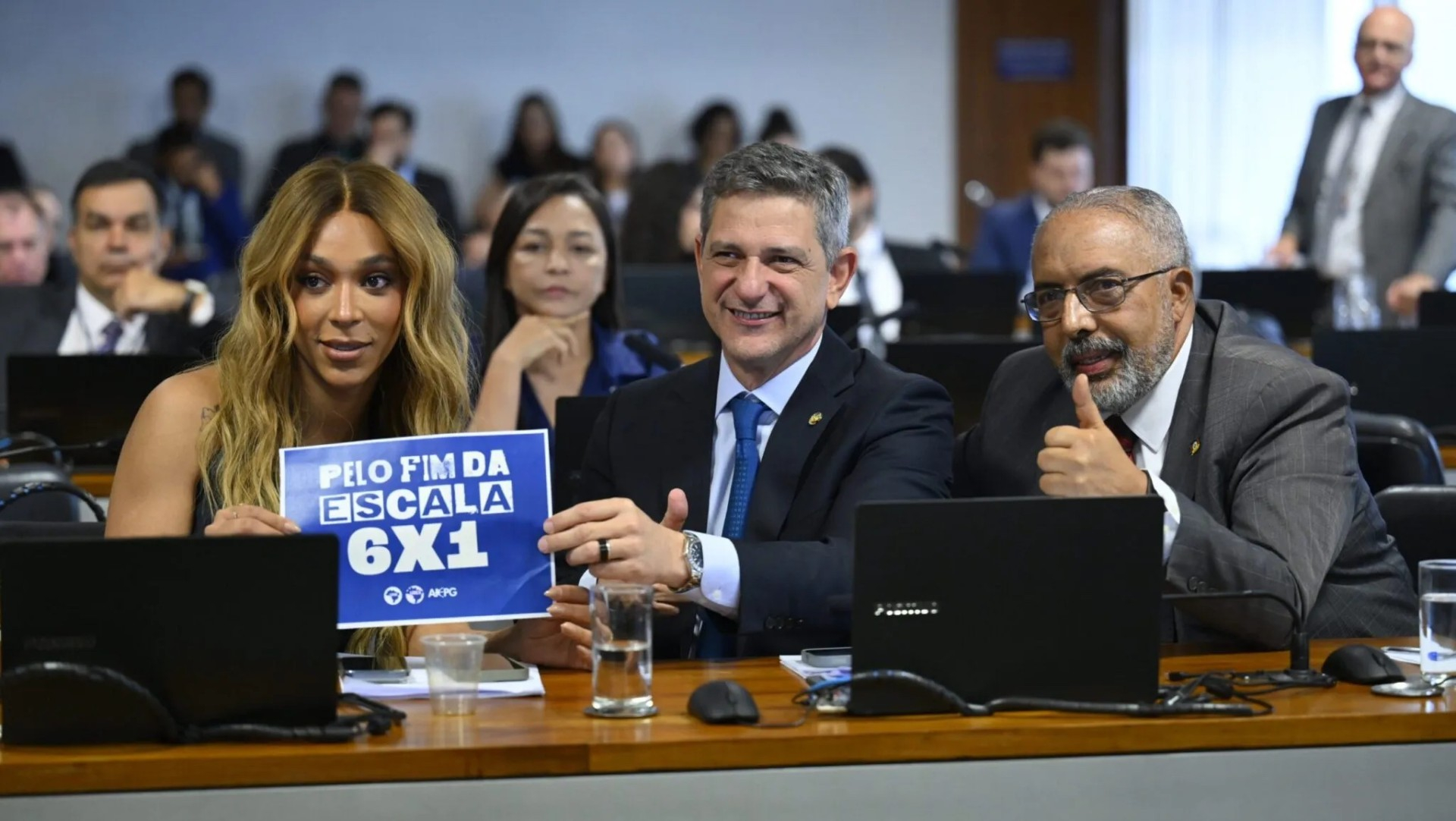 Centrais sindicais são ouvidas na comissão sobre fim da escala 6×1