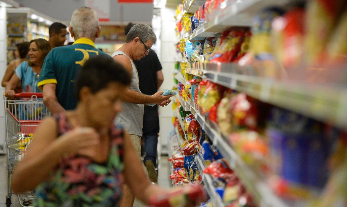 Cesta básica: queda no preço em 10 estados em junho