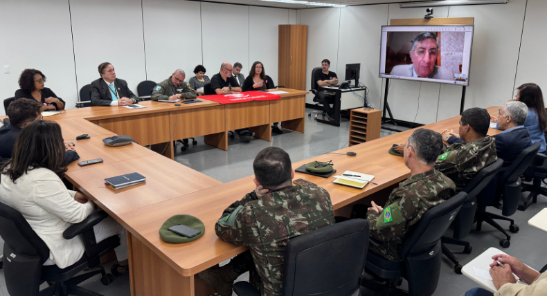 Sindicato se reúne com o Deadi do Ministério da Defesa